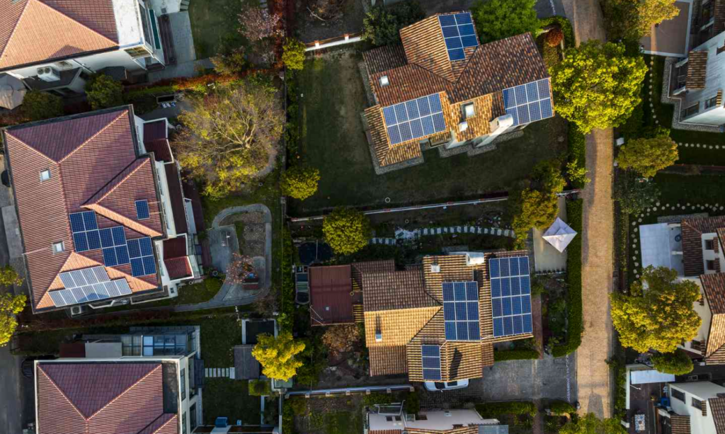 Pros and Cons of Solar in North DFW, Texas Homes